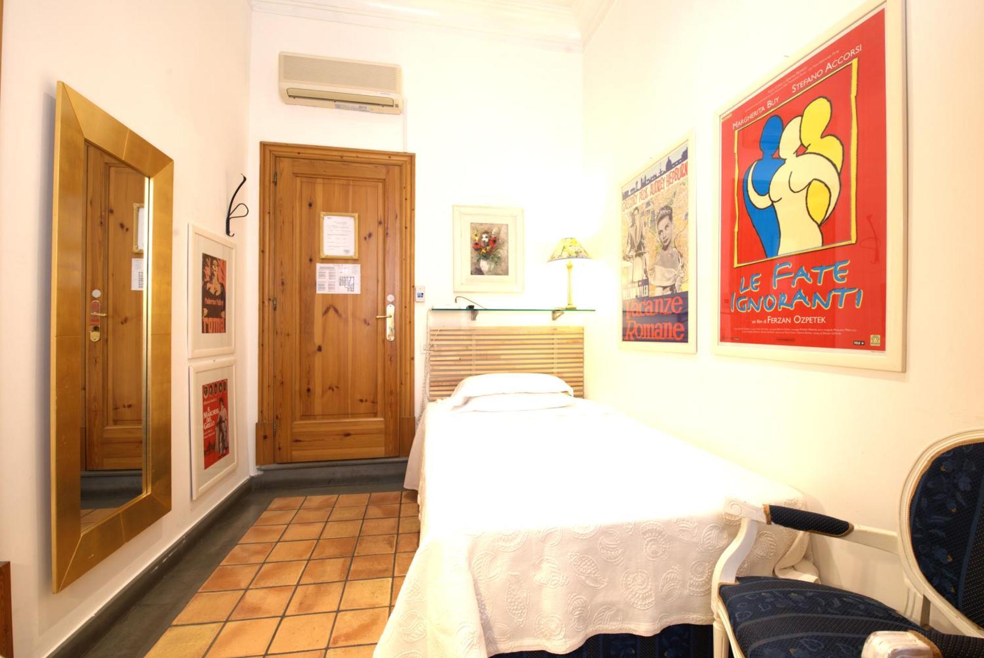 Hotel Locanda Cairoli Ρώμη Εξωτερικό φωτογραφία
