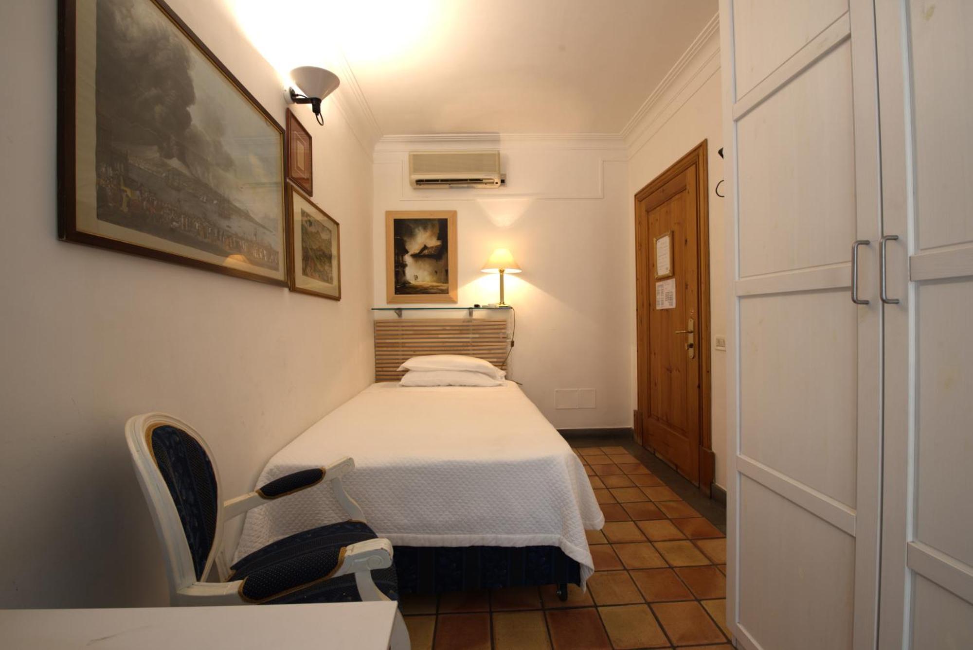Hotel Locanda Cairoli Ρώμη Εξωτερικό φωτογραφία