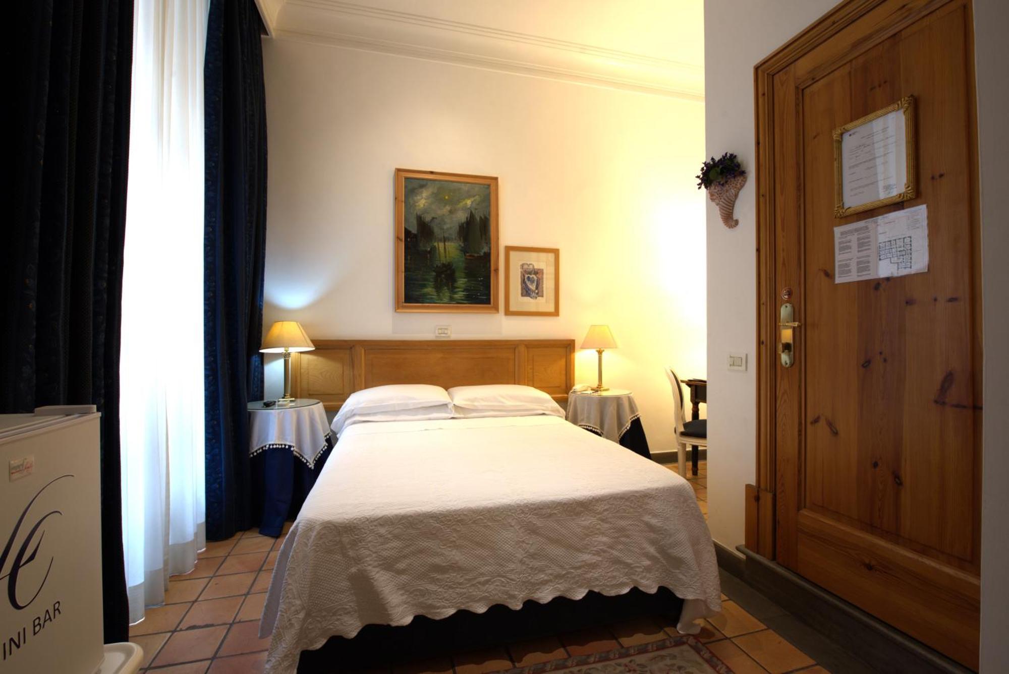 Hotel Locanda Cairoli Ρώμη Εξωτερικό φωτογραφία